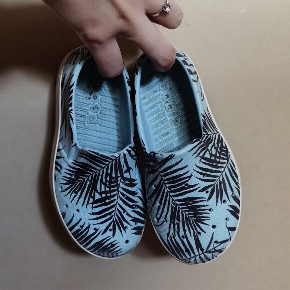 boys sandals